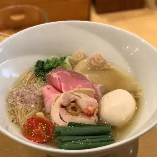 Motenashi Kuroki-1c.webp