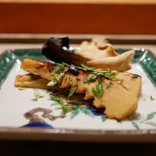 Teikokuhoteru Toraguro-1c.webp