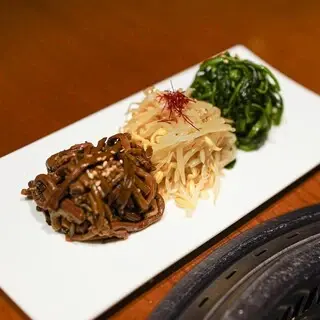 Yoroniku Ebisu-1d.webp