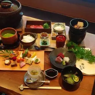 Amenimomakezu Ikebukuro-1a.webp