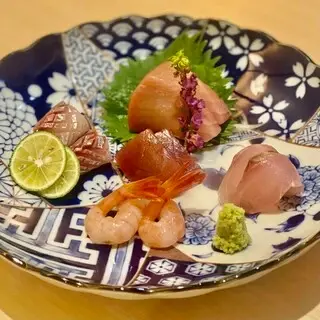 Sake And Japanese Food Hanabishi-1b.webp