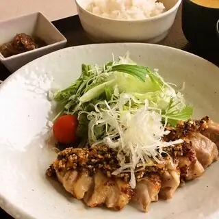 Sukiyaki Shabushabu Miyashita Ginza-1d.webp