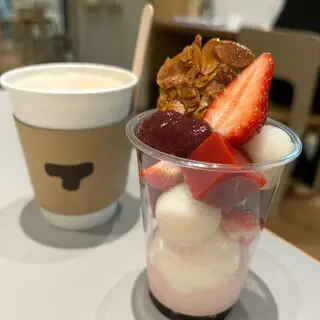 Toraya Café Aoyama Shop-1c.webp