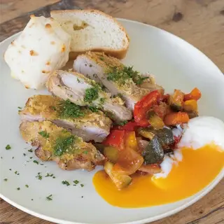 Cafe Accueil Ebisu-1b.webp