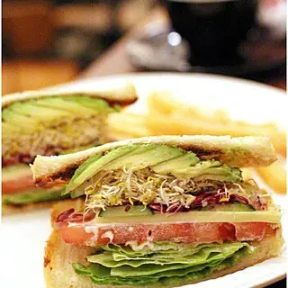 Burger Mania Ebisu-1c.webp