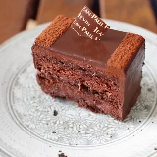 Jan = Poru Evan Shinjukuisetanten-1c.webp