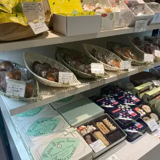 Patisserie Yusasage Shinjuku Store-logo.webp