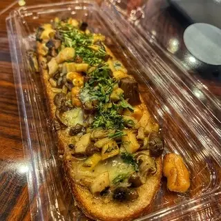 Le Cafe De Joël Robuchon-1b.webp