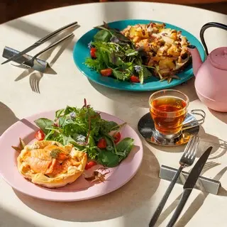 Salon Bake And Tea Newoman Shinjuku-1b.webp