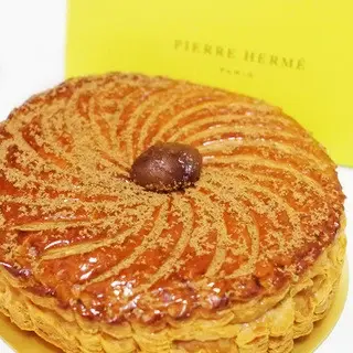 Pierre Hermé Paris Shinjuku Isetan Store-1a.webp