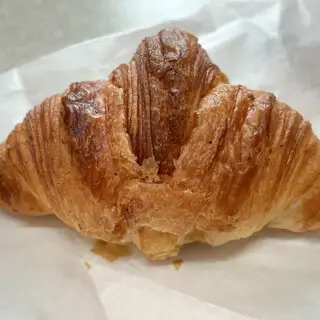 La Baguette Shinjuku Gyoen Shop-1c.webp