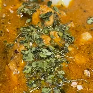 Spicy Curry House Half Moon-1b.webp