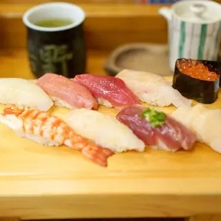 Yoshino Sushi Honten-1a.webp