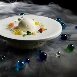 Tapas Molecular Bar-1b.webp