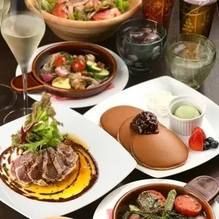 Bunmeido Cafe Nihonbashi Shop-1b.webp