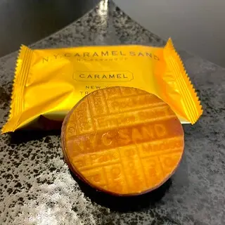 N.y.c.sand Daimaru Tokyo-1a.webp