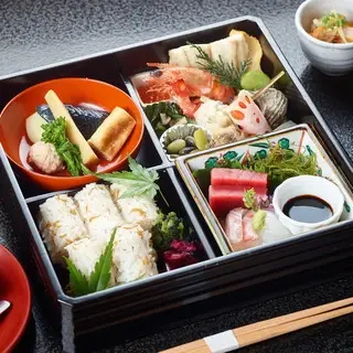 Totoya Uoshin-1a.webp