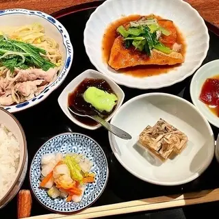 Tanikawa Akasaka-1b.webp