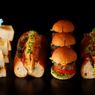 Garden Lounge-1c.webp