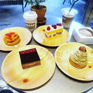 The Mandarin Oriental Gourmet Shop-1a.webp