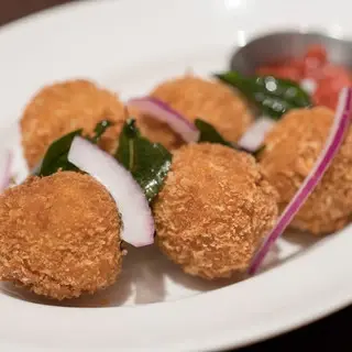 Erick South Tokyo Garden Terrace Shop-1c.webp