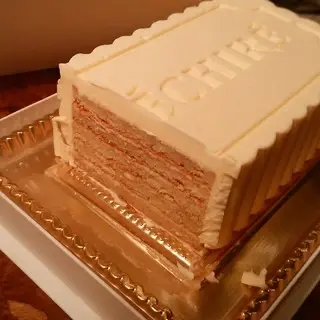 Echiré Maison Du Beurre Marunouchi-1a.webp