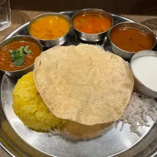 Erick South - Toranomon Hills Shop-1a.webp