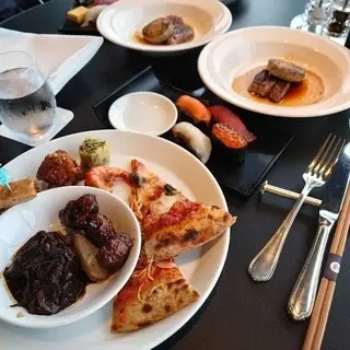 View & Dining The Sky-1c.webp