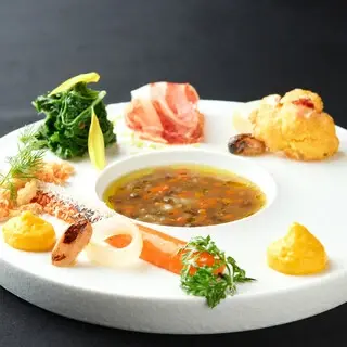 La Rochelle Sanno-1b.webp