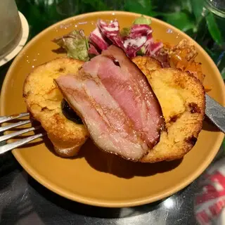 Aoyama Flower Market Tea House Akasaka Biz Tower-1a.webp