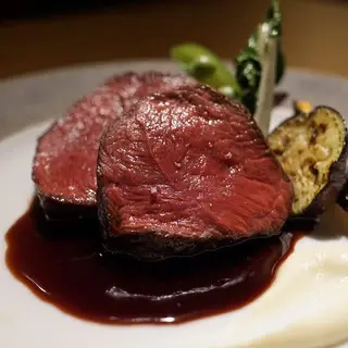 Bistro Couplet-1a.webp