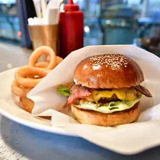 Golden Brown Omotesando-1a.webp