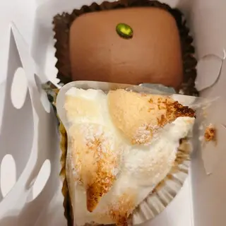 Yogashi Lemon Pie-1d.webp