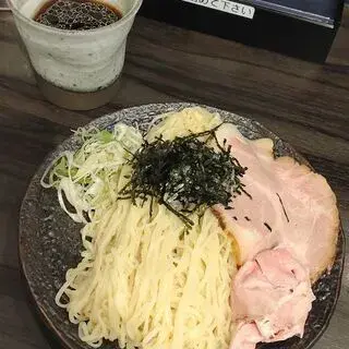 Noodle Bolwz'n'boyz-1c.webp