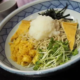 Kanda-nishikicho Sarashina-1c.webp