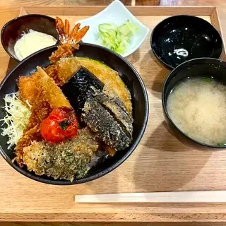 Niigata Katsudon Tarekatsu Honten-1d.webp