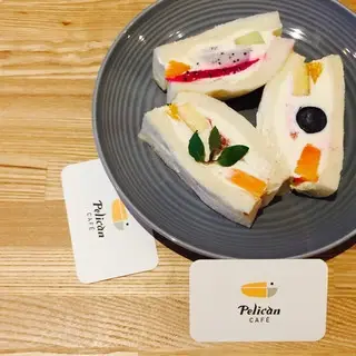 Pelican Café-1a.webp