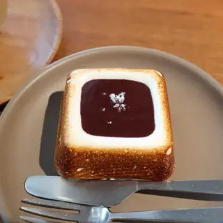 Dandelion Chocolate, Factory & Cafe Kuramae-1a.webp