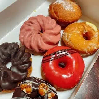 Racines, Bread & Salad-1d.webp