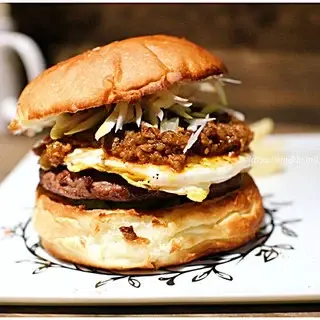 Folk Burgers & Beers-1c.webp