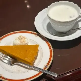 Trois Bagues-1d.webp