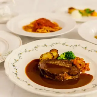 Coffee Parlor Hilltop-1a.webp