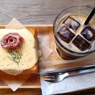 10 Dixans Suidobashi-1c.webp