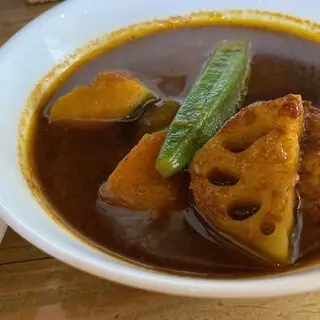 Curry & Wine Bistro Beppinsha-1a.webp