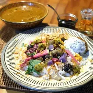 Honkatry Curry And Spice-1b.webp