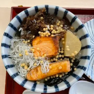 Mosuke Dango Toyosu Market-1c.webp