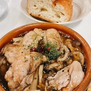 Basement Chic-1d.webp