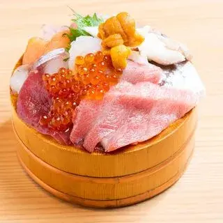 Tsukiji Aozora Sandaime-1c.webp