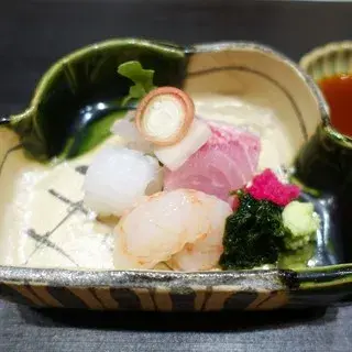 Tsukiji Suzuki-1a.webp