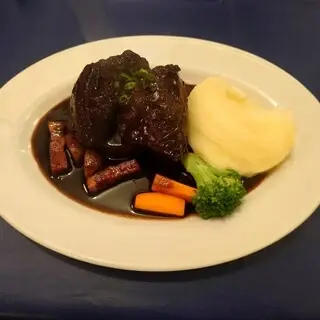 La Porte Rouge-1a.webp